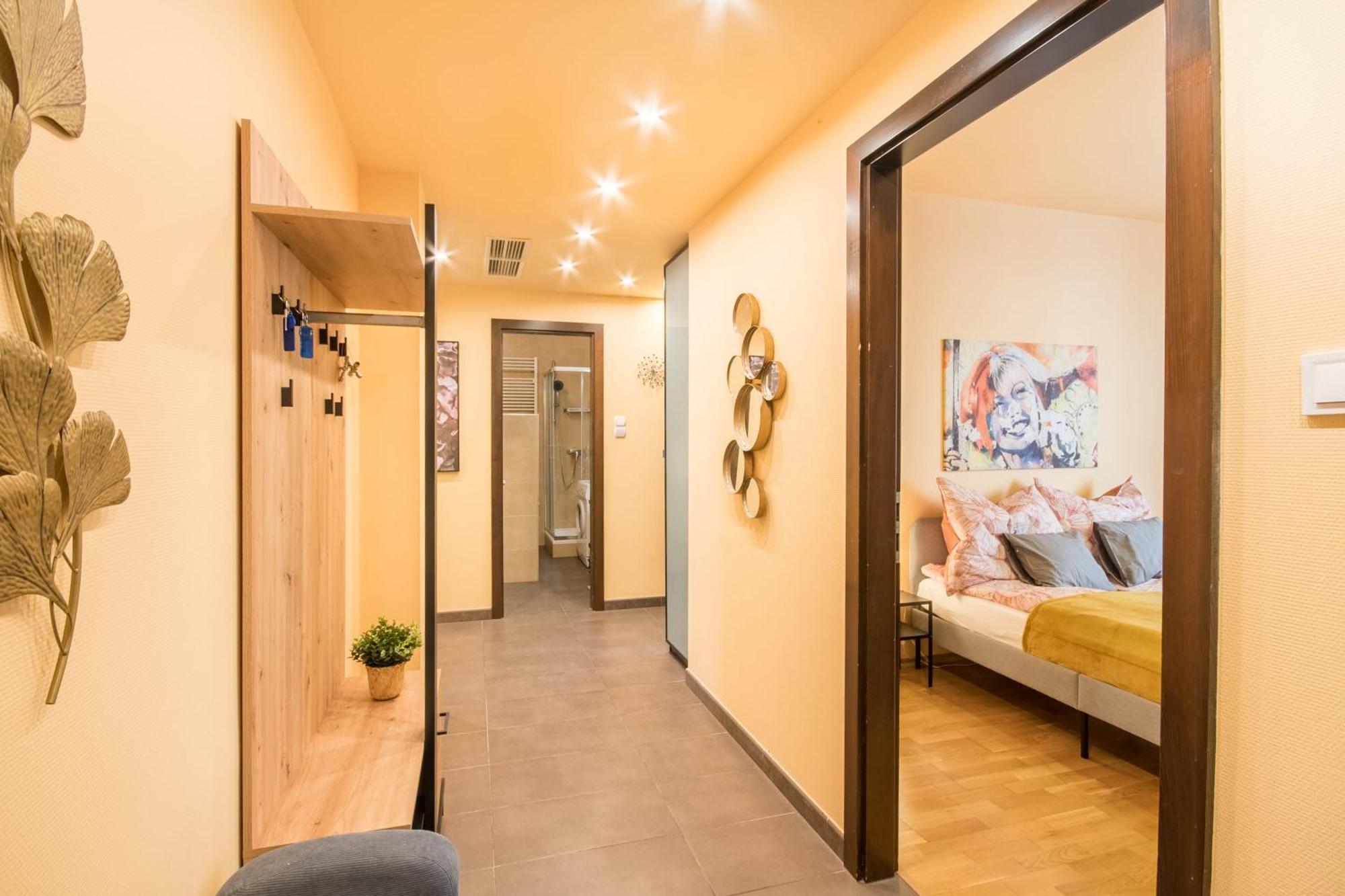 Very Central - Large - Balcony - Comfy Apartment Budapest Luaran gambar