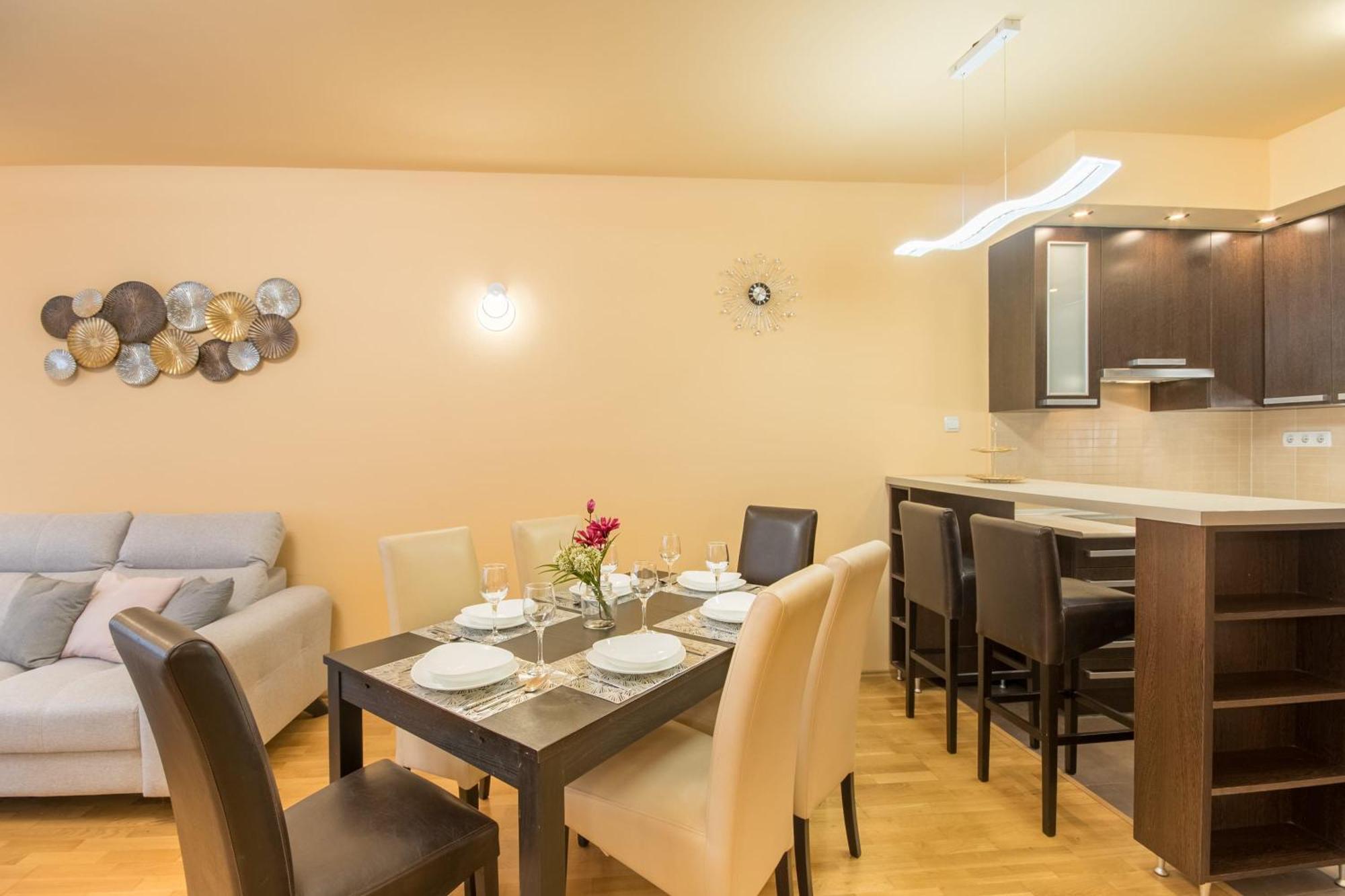Very Central - Large - Balcony - Comfy Apartment Budapest Luaran gambar